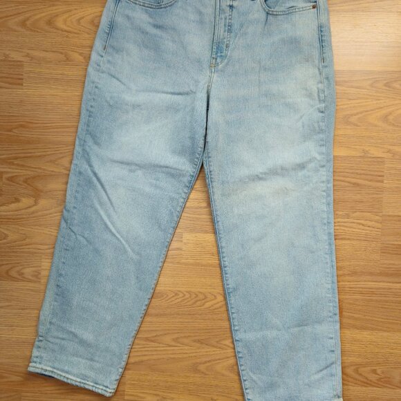 Old Navy OG Loose fit High rise Jeans light wash Womens 14 petite ( 35x26 ) - Picture 2 of 11